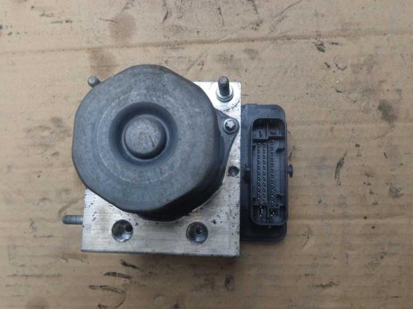 BLOC ABS VW POLO 6R 1.6TDI 2013 - Vue 3